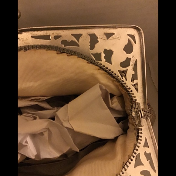 Vintage whiting and Davis Silver Mesh Purse - Picture 4 of 4
